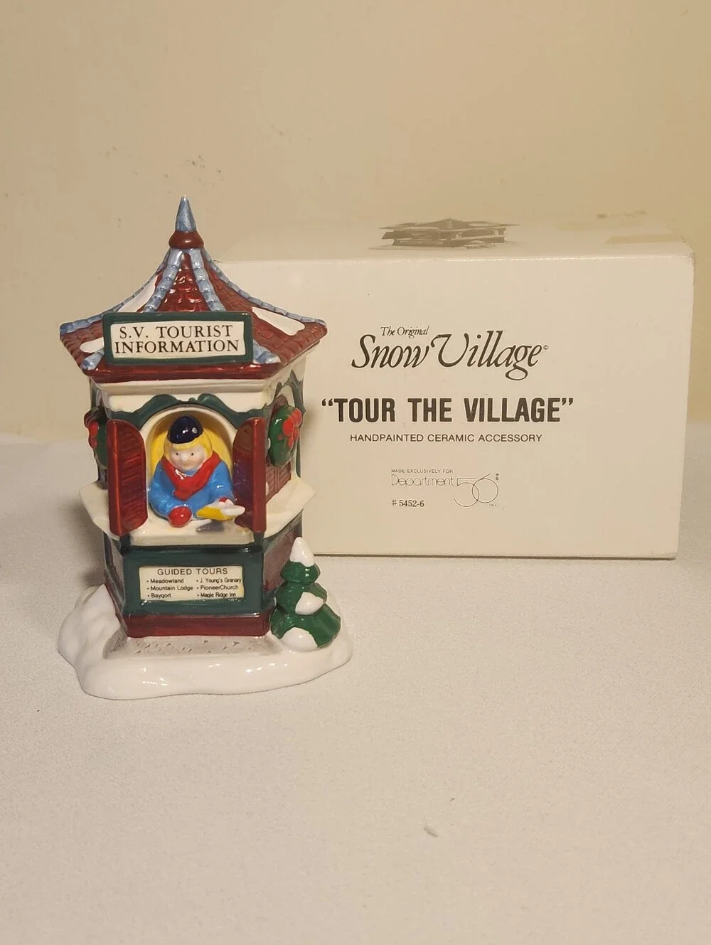 Dept. 56 Snow Village Hand Painted Tour The Village Tourist Information Booth